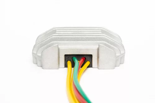 Třífázový mosfetový regulátor napětí 12 v