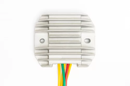 Třífázový mosfetový regulátor napětí 12 v